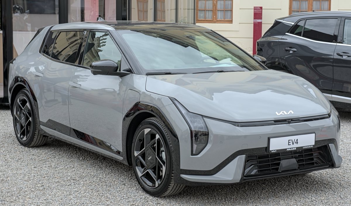 Kia EV4 Air Long Range